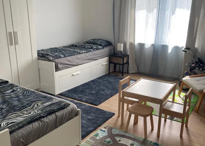 Angyalkert * 巴拉顿扎佐